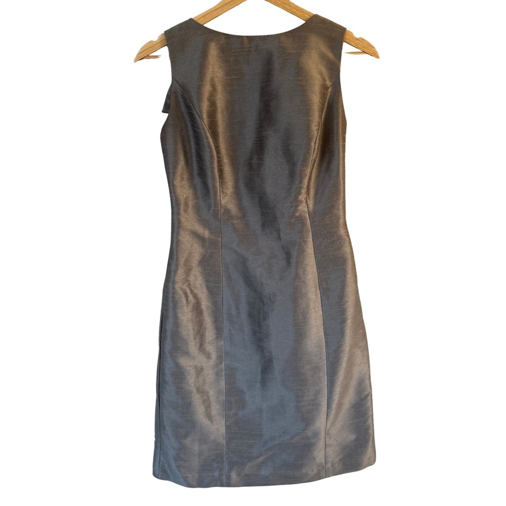 Alfred Sung Elegant Gray Sleeveless Dress with Back Bow